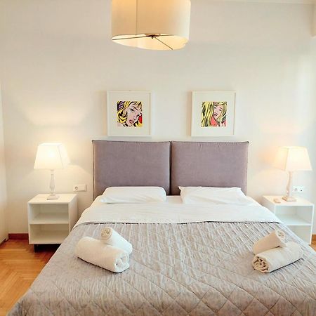 Elegant Apartment In Acropolis Aten Exteriör bild