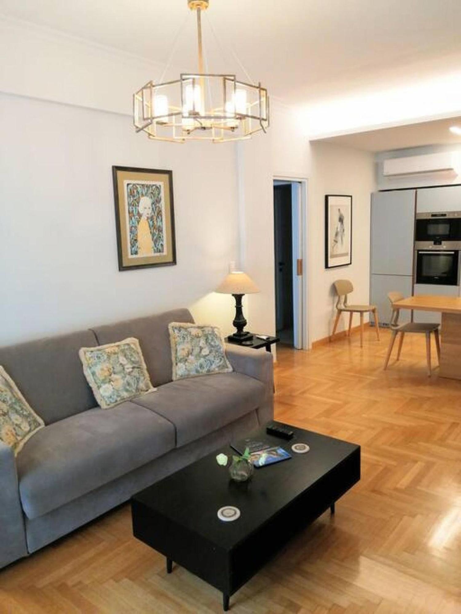Elegant Apartment In Acropolis Aten Exteriör bild